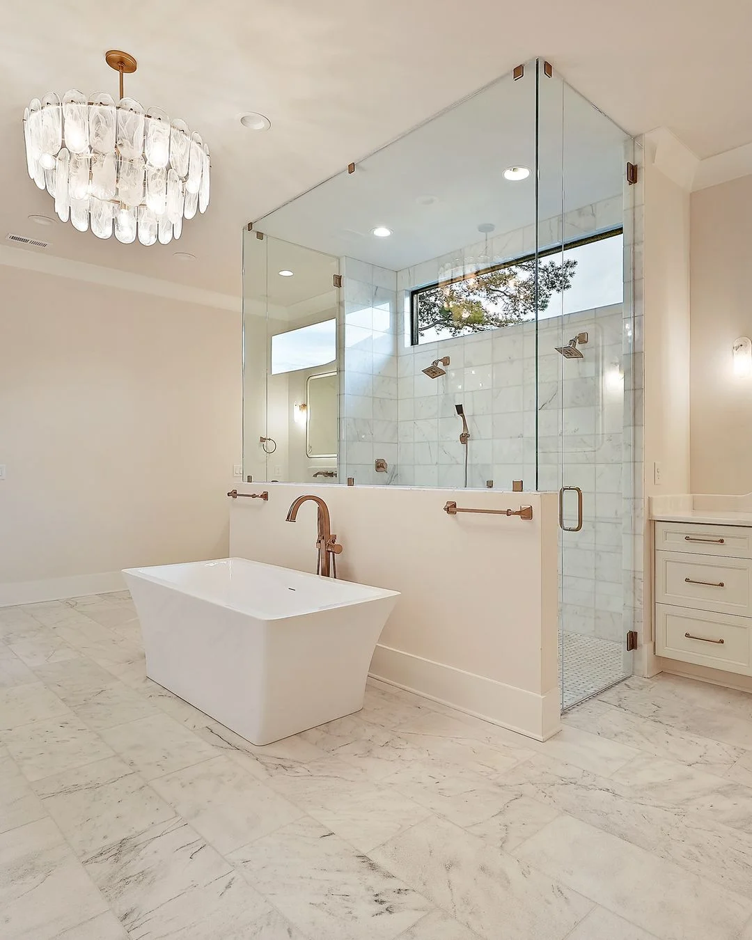 R&B project photo: angled view of a primary bath wet room