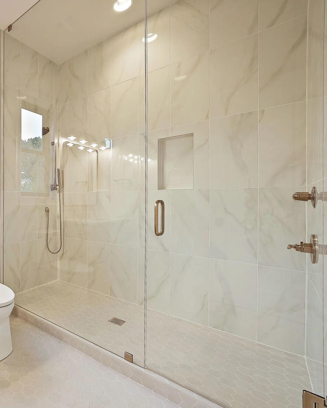 R&B project photo: glass-enclosed shower with tiled walls
