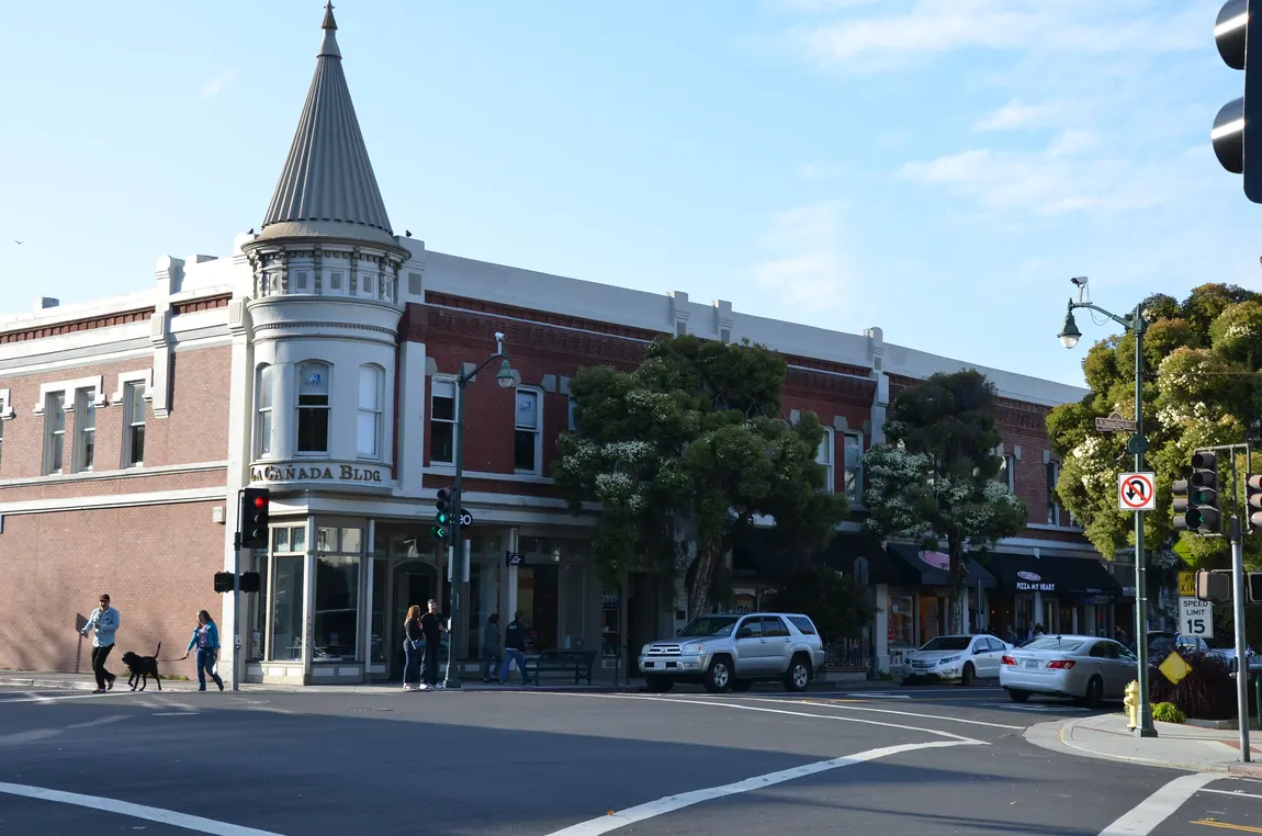 Photograph representing Los Gatos, California